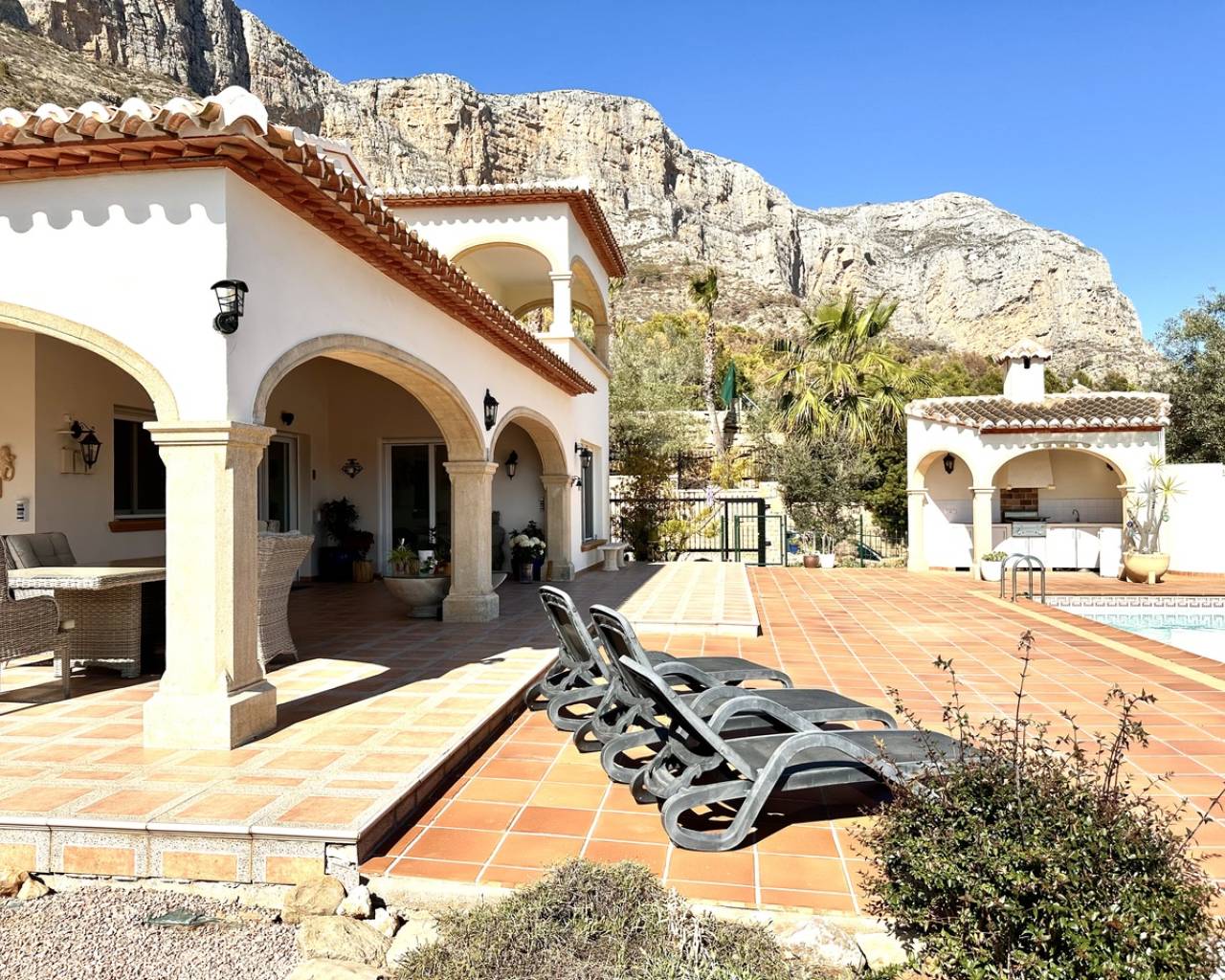 Sales - Detached villa - Javea