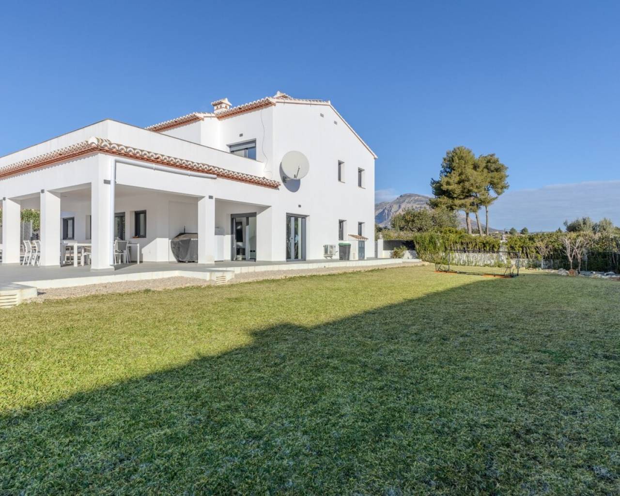 Sales - Detached villa - Javea