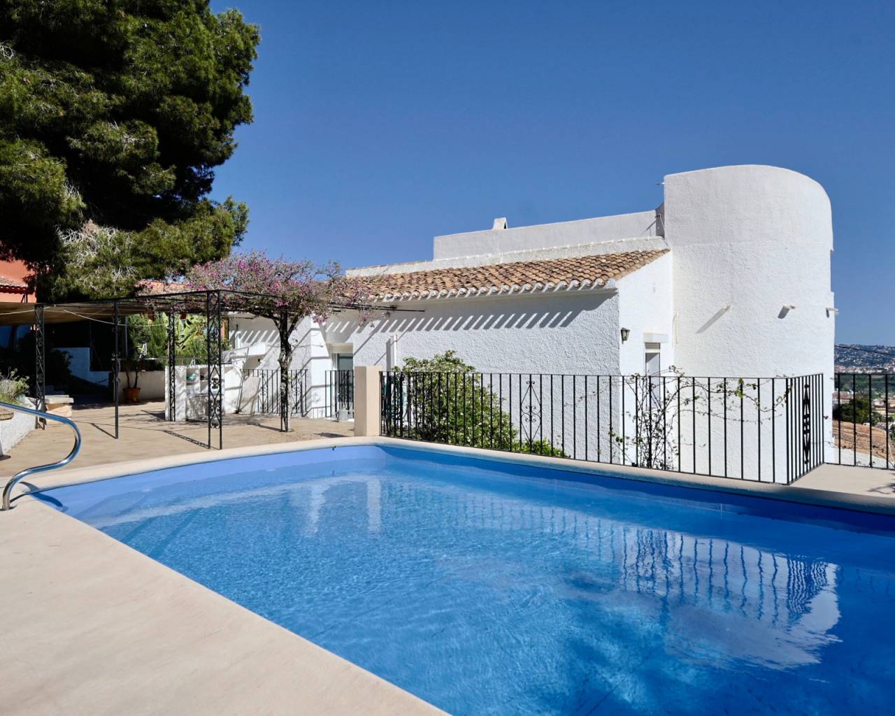 Sales - Detached villa - Javea