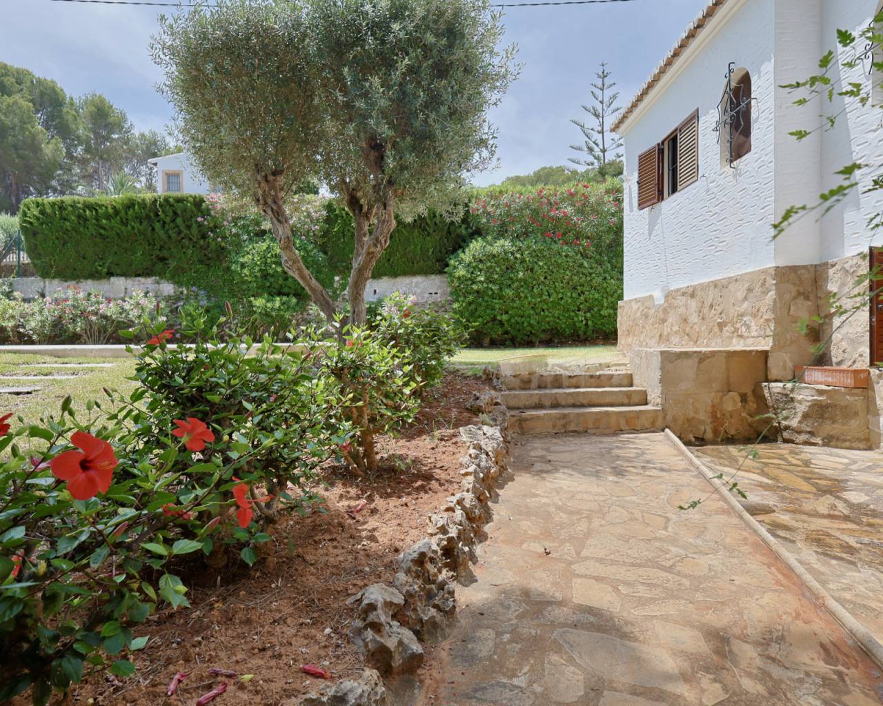 Sales - Detached villa - Javea