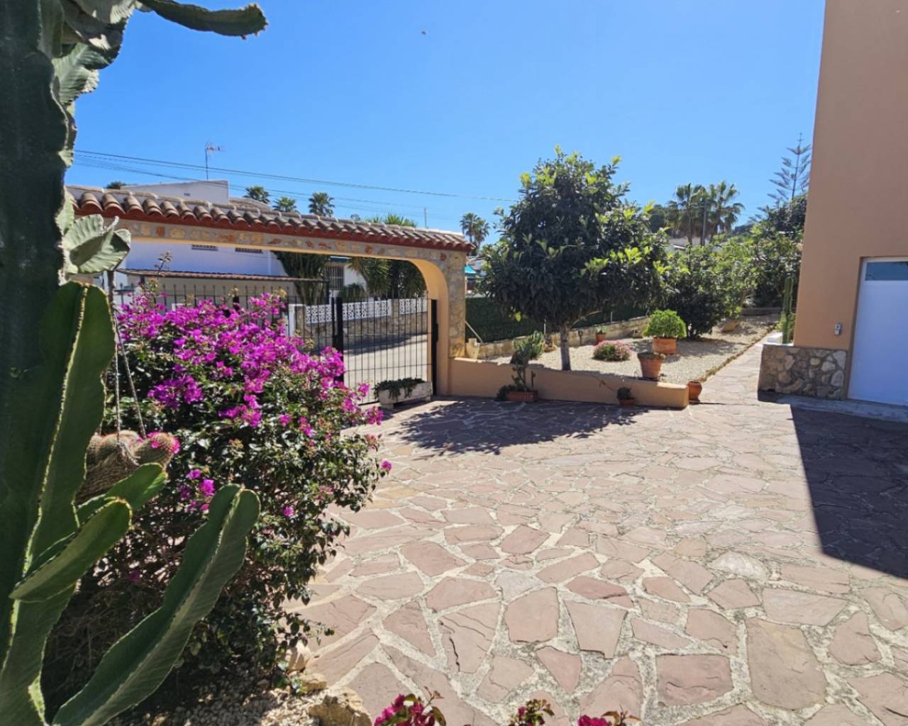 Sales - Detached villa - Javea
