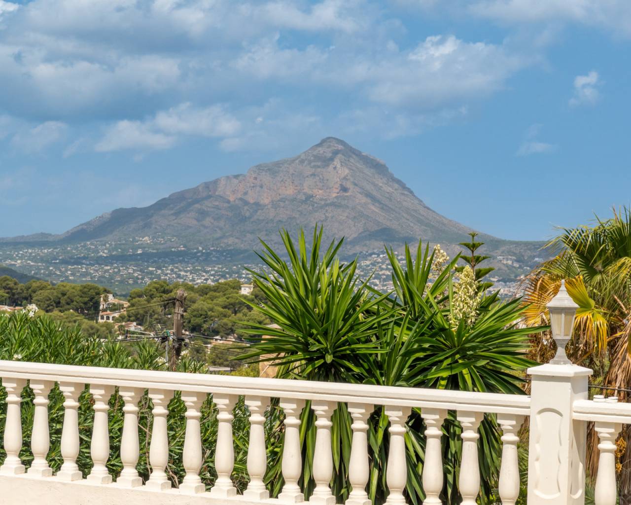 Sales - Detached villa - Javea