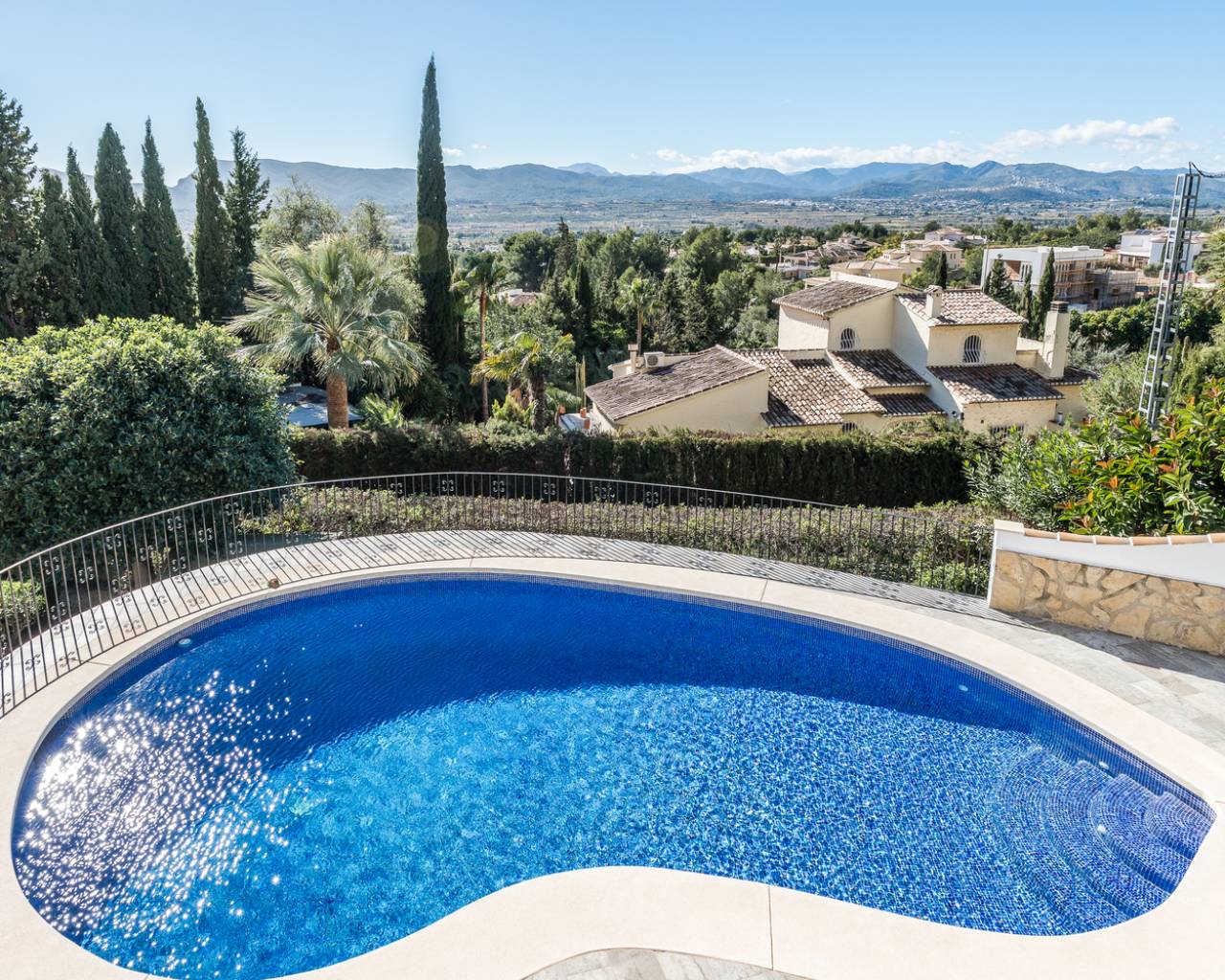 Sales - Detached villa - Javea