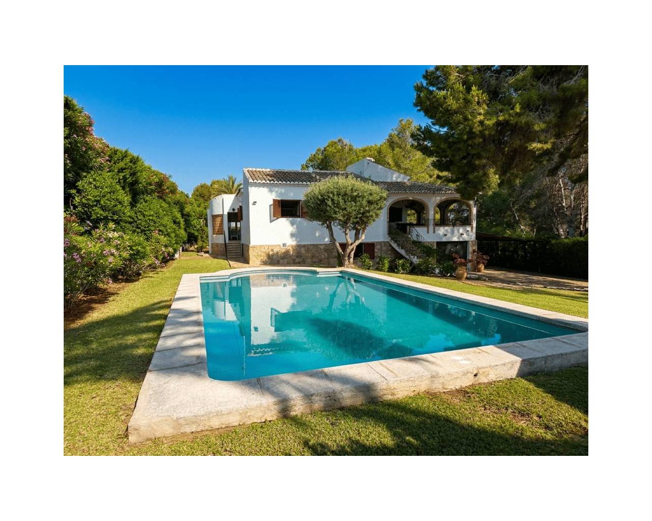 Sales - Detached villa - Javea