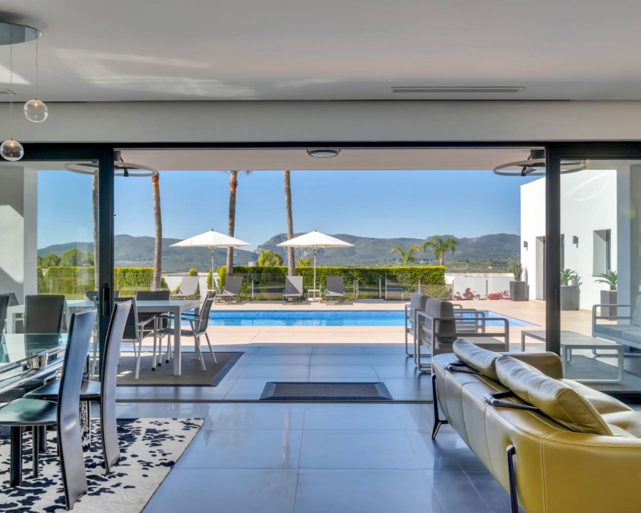 Sales - Detached villa - Javea