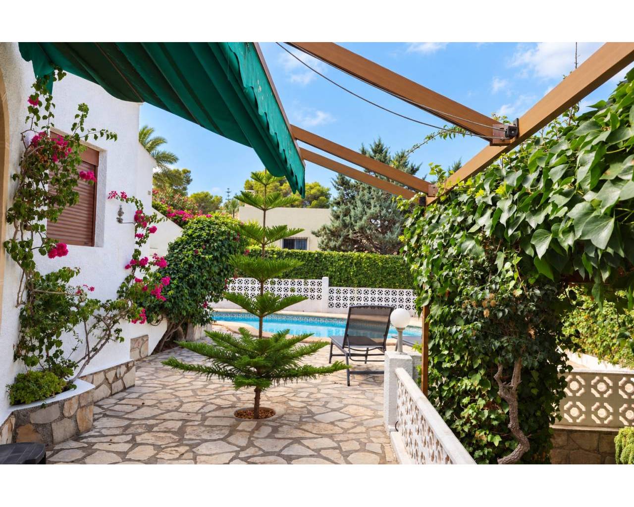 Sales - Detached villa - Javea