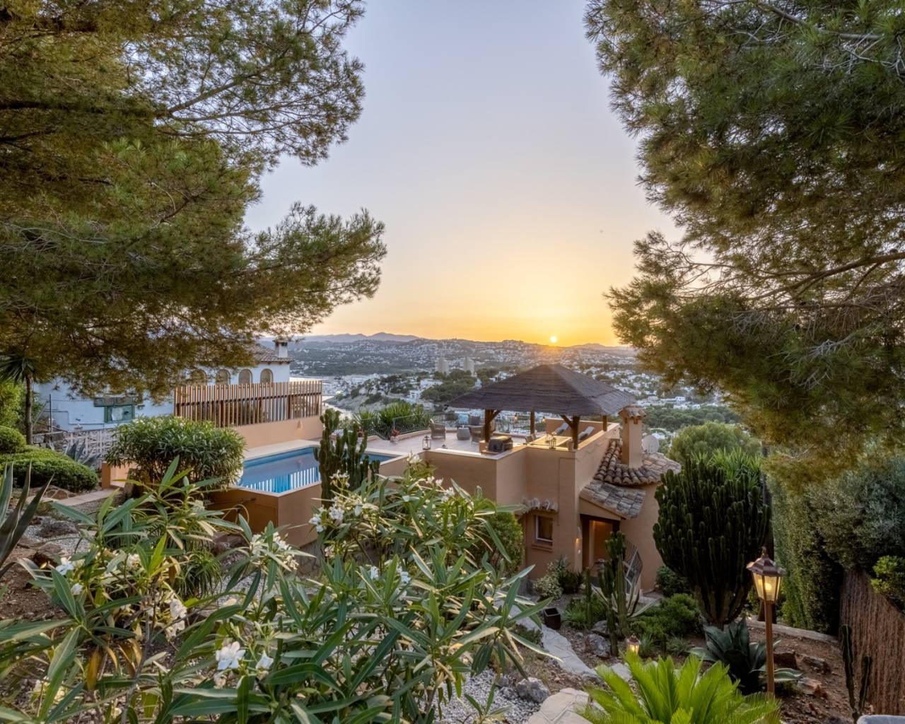 Sales - Detached villa - Moraira - El Portet