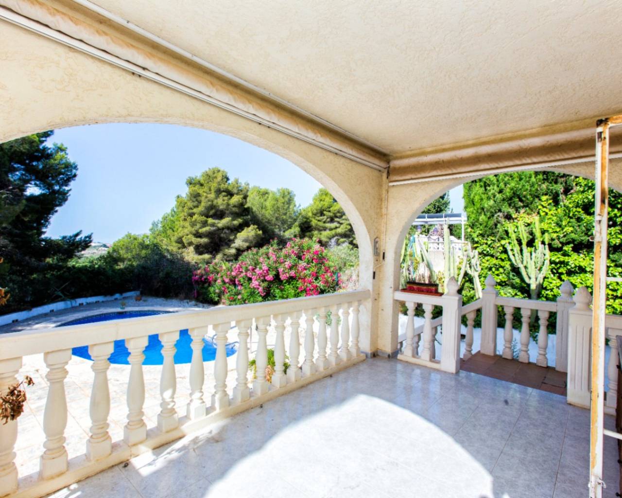 Vente - Villa individuelle - Calpe - La Empedrola