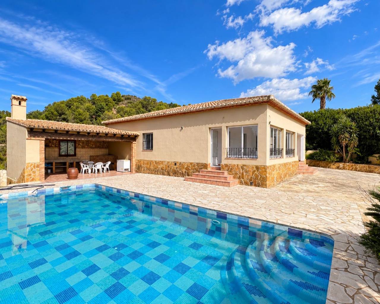 Vente - Villa individuelle - Cuatretonda
