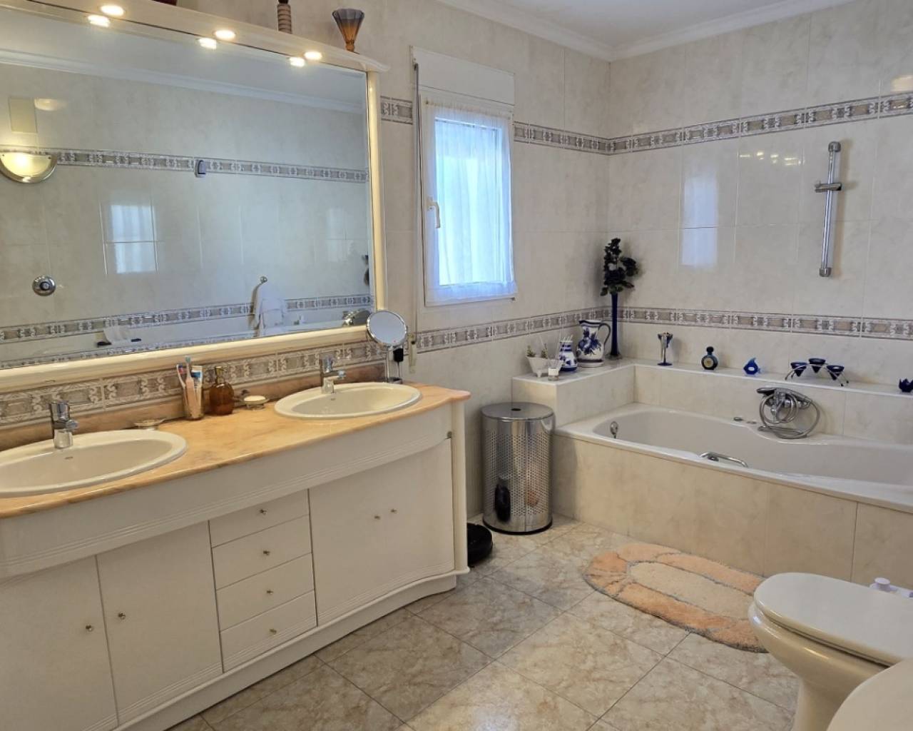 Vente - Villa individuelle - Orba Valley - Orba