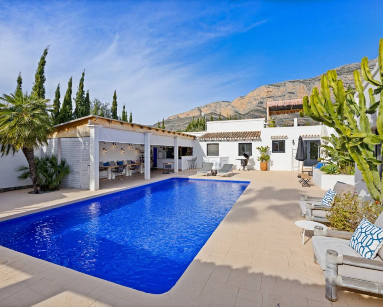 Vente - Villa individuelle - Javea - El Montgo