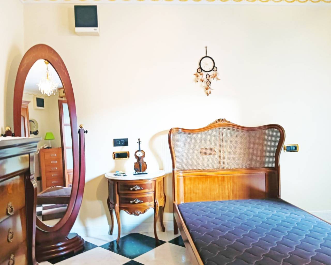 Vente - Villa individuelle - Oliva