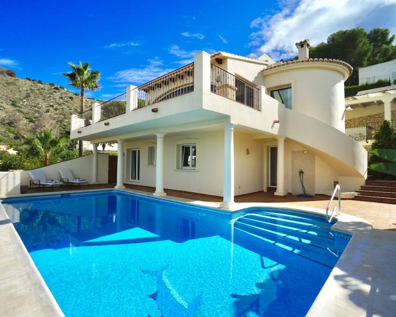 Продажа - Вилла - Морайра - El Portet