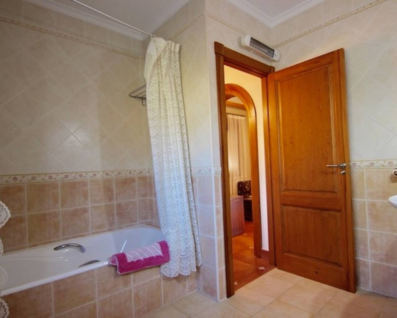 Продажа - Дом в рустикальном стиле - Долина Халона - Jalon Valley