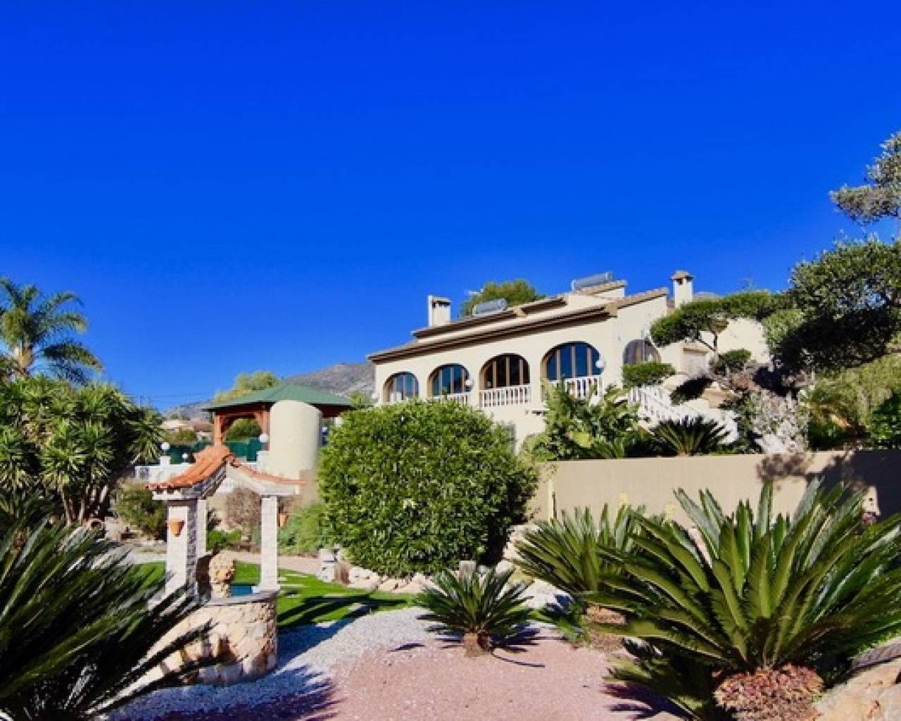 Продажа - Дом в рустикальном стиле - Долина Халона - Jalon Valley